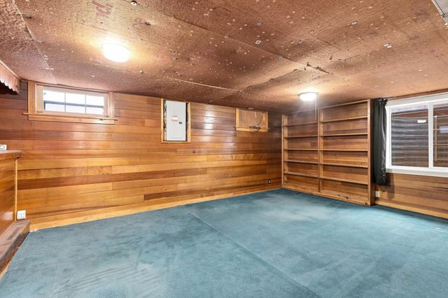2630 W Lacrosse Ave, Spokane, WA 99205
