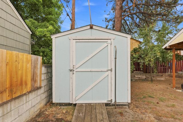 2630 W Lacrosse Ave, Spokane, WA 99205