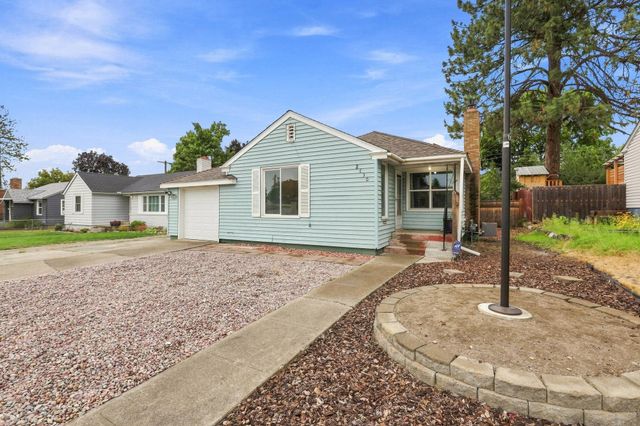 2630 W Lacrosse Ave, Spokane, WA 99205