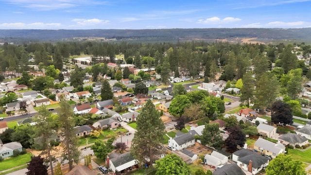 2630 W Lacrosse Ave, Spokane, WA 99205