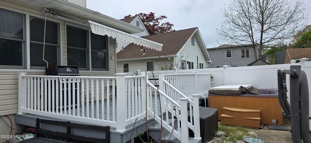 30 Gladney Avenue, Toms River, NJ 08753