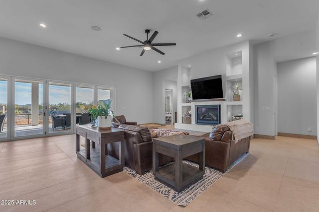 38024 N 15TH Avenue, Phoenix, AZ 85086