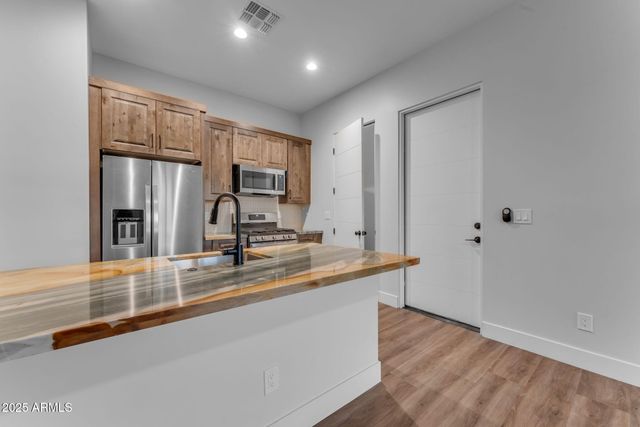 38024 N 15TH Avenue, Phoenix, AZ 85086