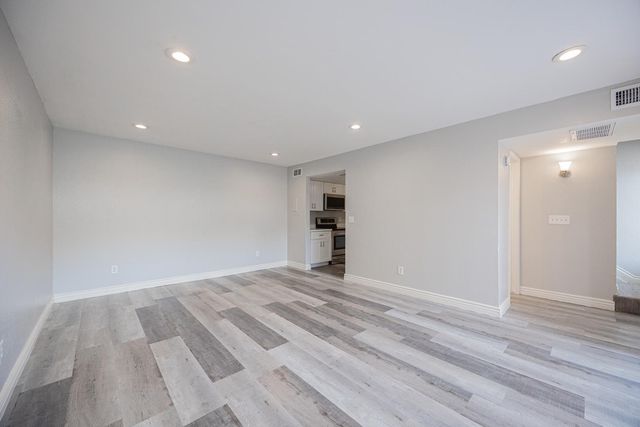 2674 N 43rd Avenue C, Phoenix, AZ 85009