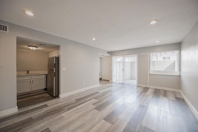 2674 N 43rd Avenue C, Phoenix, AZ 85009