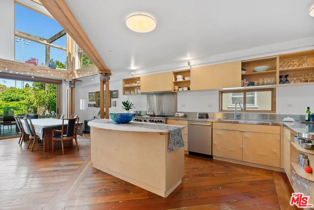 3121 Frederick Street, Santa Monica, CA 90405