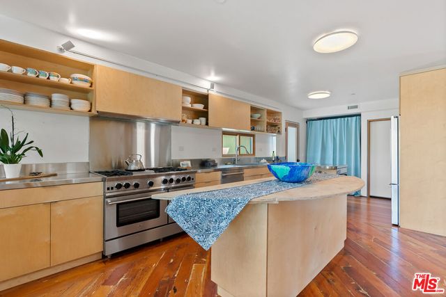 3121 Frederick Street, Santa Monica, CA 90405