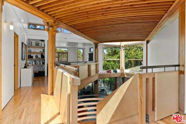 3121 Frederick Street, Santa Monica, CA 90405