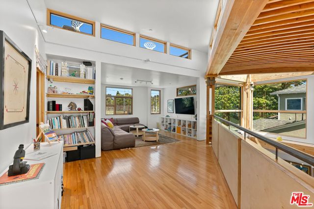 3121 Frederick Street, Santa Monica, CA 90405