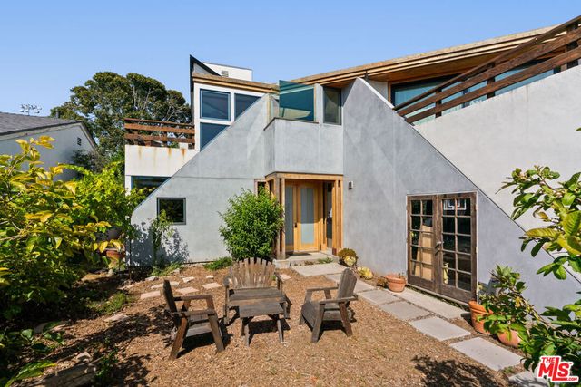 3121 Frederick Street, Santa Monica, CA 90405