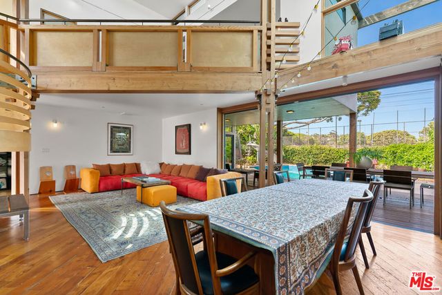 3121 Frederick Street, Santa Monica, CA 90405