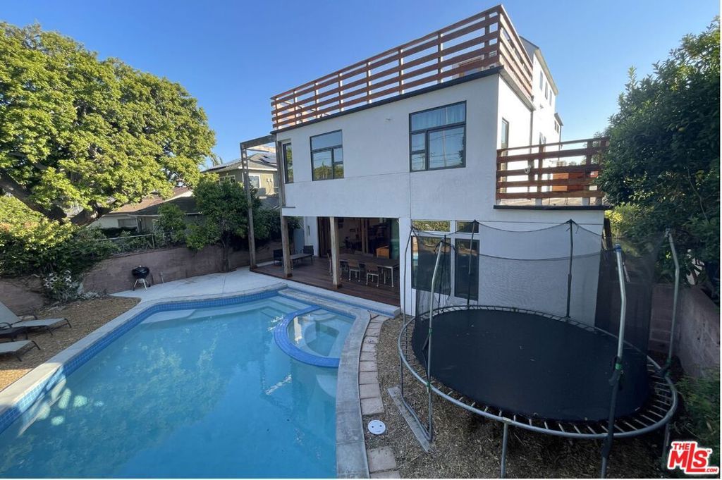 3121 Frederick Street, Santa Monica, CA 90405