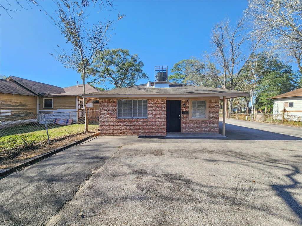 8312 Lavender Street C, Houston, TX 77016
