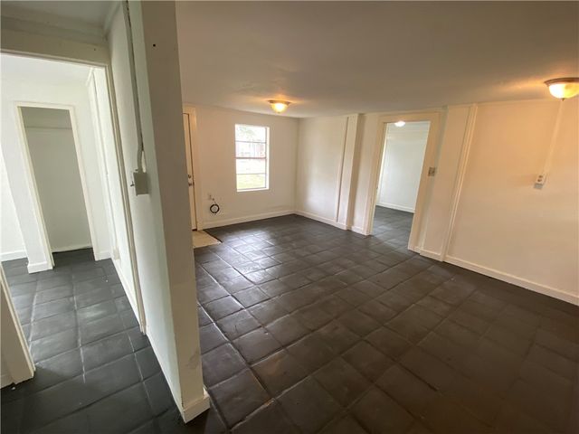 438 Scotland Dr, Corpus Christi, TX 78418