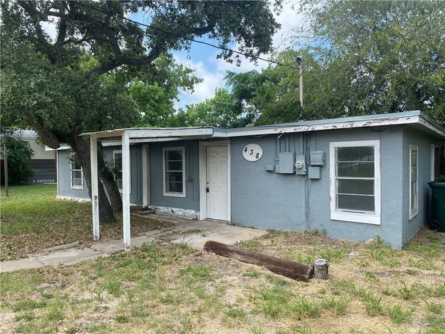 438 Scotland Dr, Corpus Christi, TX 78418