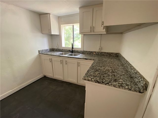 438 Scotland Dr, Corpus Christi, TX 78418