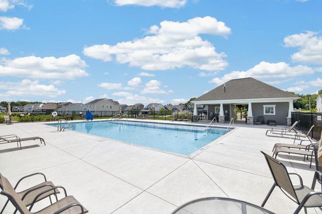 9391 S Parkside LANE, Franklin, WI 53132