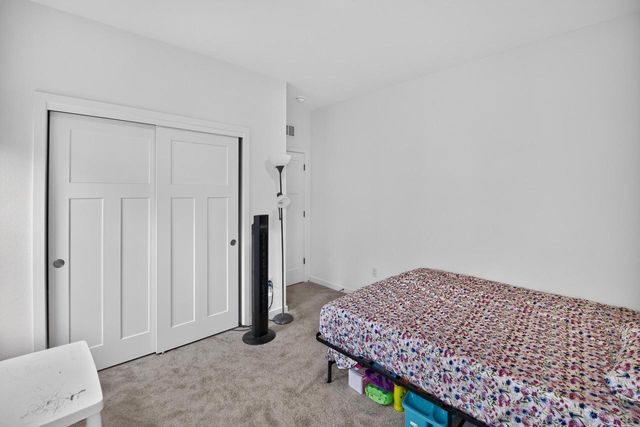 9391 S Parkside LANE, Franklin, WI 53132