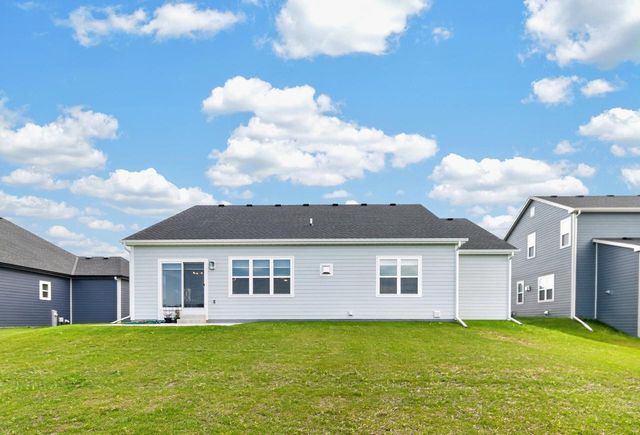 9391 S Parkside LANE, Franklin, WI 53132