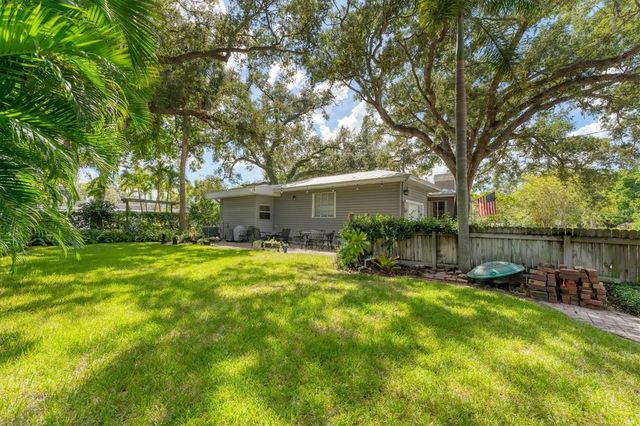 401 28TH STREET W, Bradenton, FL 34205