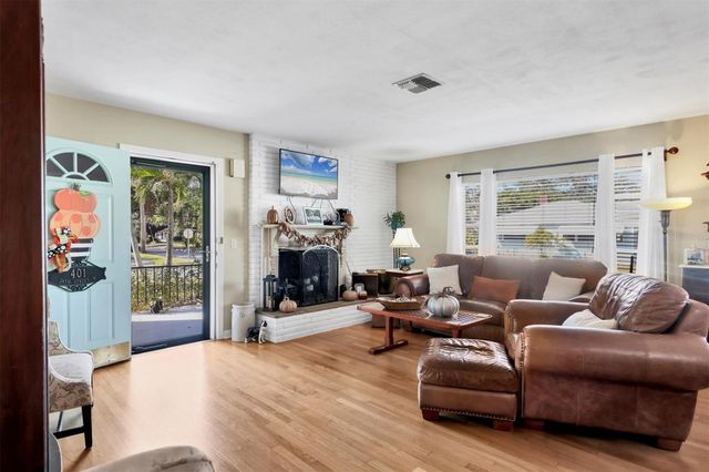 401 28TH STREET W, Bradenton, FL 34205