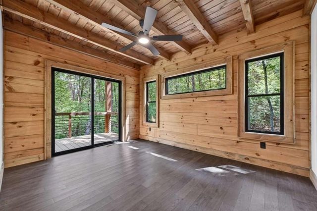328 Crabapple Drive, Blue Ridge, GA 30513