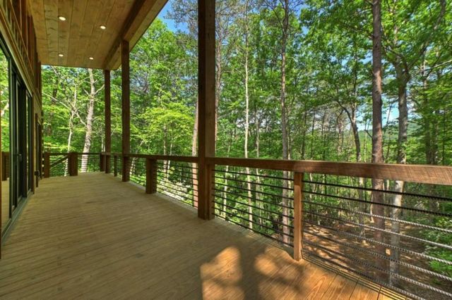 328 Crabapple Drive, Blue Ridge, GA 30513
