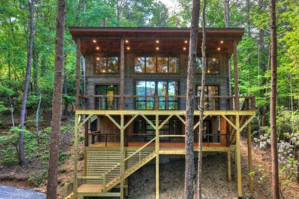 328 Crabapple Drive, Blue Ridge, GA 30513