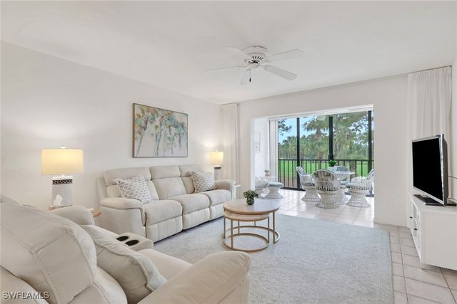 420 Fox Haven DR 3208, Naples, FL 34104