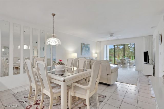 420 Fox Haven DR 3208, Naples, FL 34104