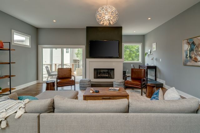 936 Southside Pl, Nashville, TN 37203