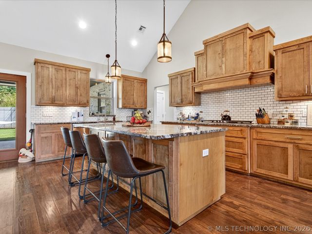 393152 W 2600 Road, Ochelata, OK 74051