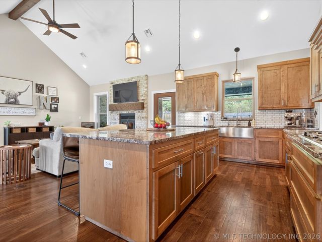 393152 W 2600 Road, Ochelata, OK 74051