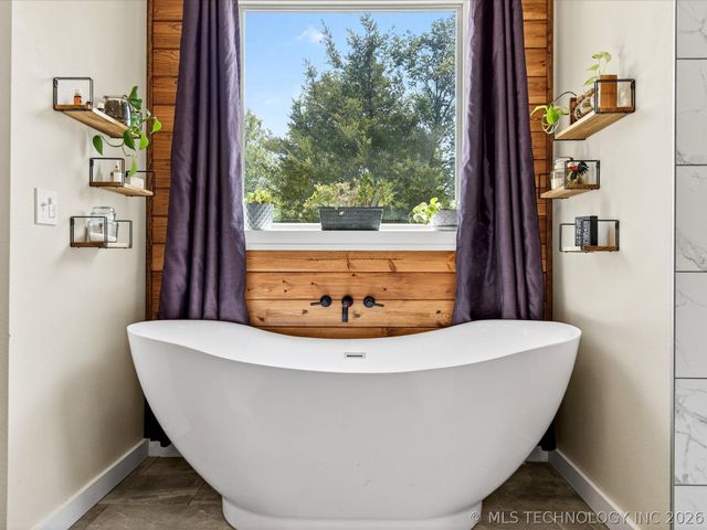 393152 W 2600 Road, Ochelata, OK 74051