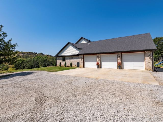 393152 W 2600 Road, Ochelata, OK 74051