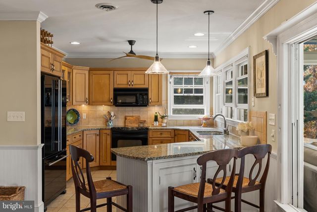 712 WARREN DRIVE, Annapolis, MD 21403