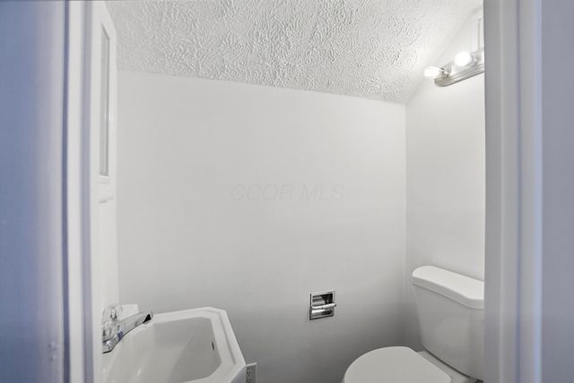 808 S Hague Avenue, Columbus, OH 43204