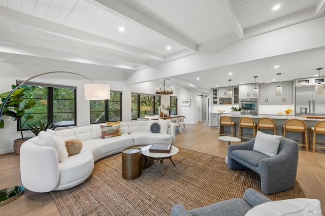 1143-1145 Hill Rd, Glen Ellen, CA 95442