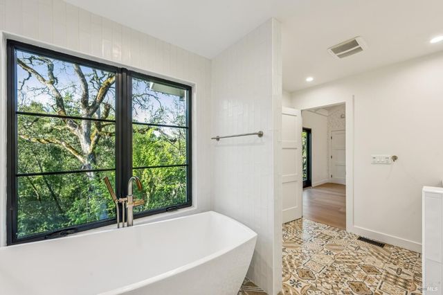 1143-1145 Hill Rd, Glen Ellen, CA 95442