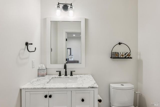 1143-1145 Hill Rd, Glen Ellen, CA 95442