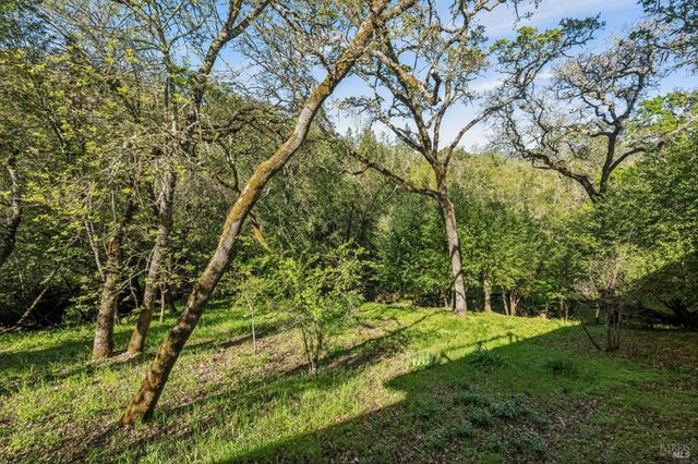 1143-1145 Hill Rd, Glen Ellen, CA 95442