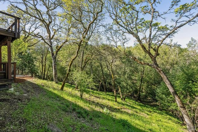 1143-1145 Hill Rd, Glen Ellen, CA 95442