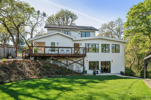 1143-1145 Hill Rd, Glen Ellen, CA 95442