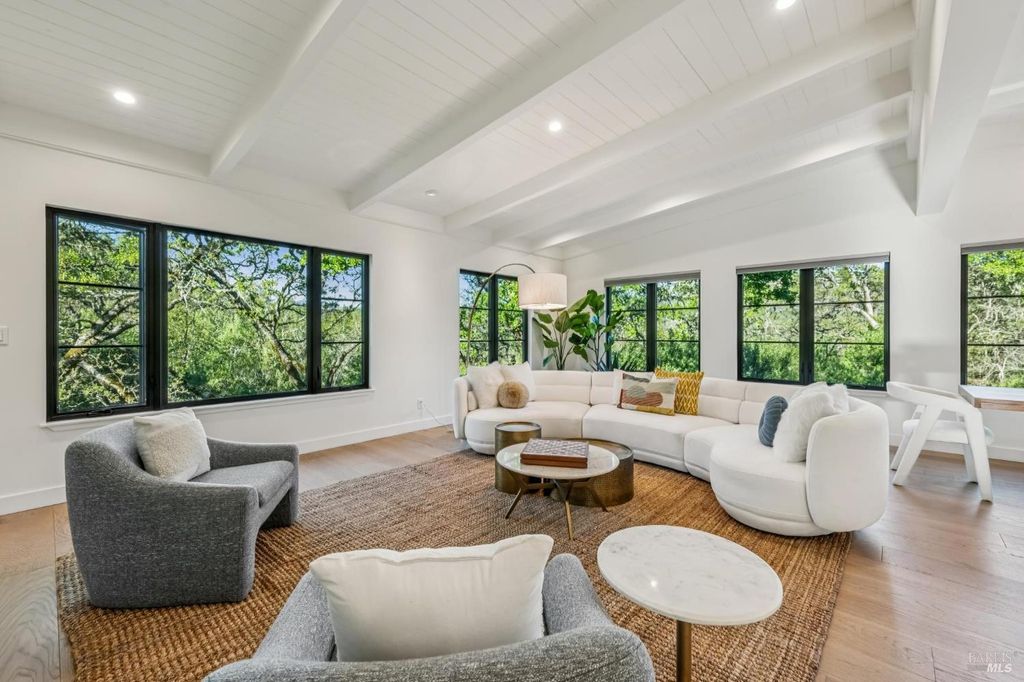 1143-1145 Hill Rd, Glen Ellen, CA 95442