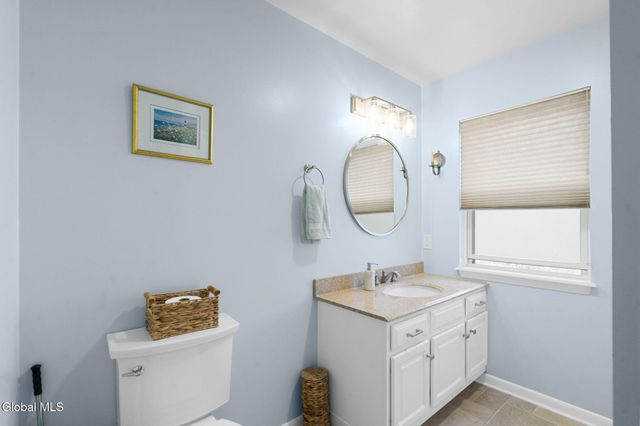 1906 Cambridge Manor Drive, Scotia, NY 12302