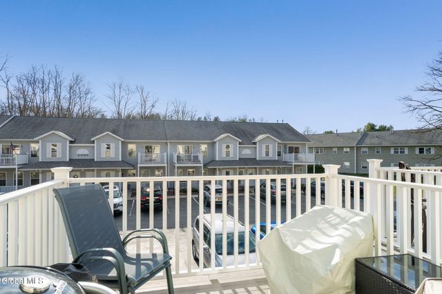 1906 Cambridge Manor Drive, Scotia, NY 12302