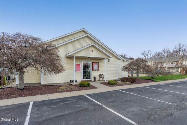1906 Cambridge Manor Drive, Scotia, NY 12302