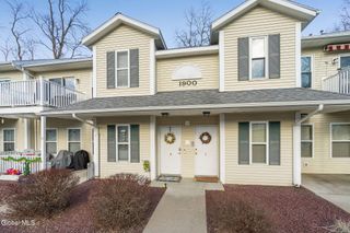 1906 Cambridge Manor Drive, Scotia, NY 12302