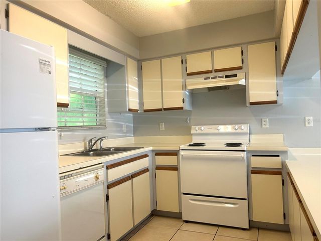 32813 RADIO ROAD, Leesburg, FL 34788