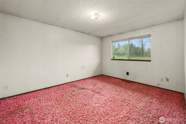 27915 90th Avenue E, Graham, WA 98338